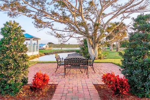 Lakeshore Resort and Marina — photo 4