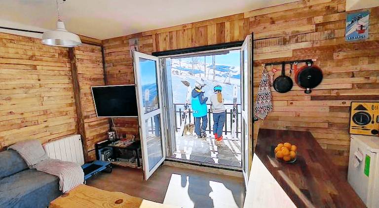 Apartment with 2 rooms for 5 persons in Monachil
