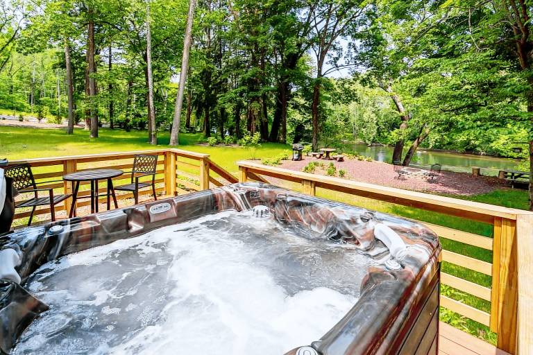Family-oriented cabin with barbeque, jacuzzi & garden | Water view | Good for workation | Pets allowed — photo 2