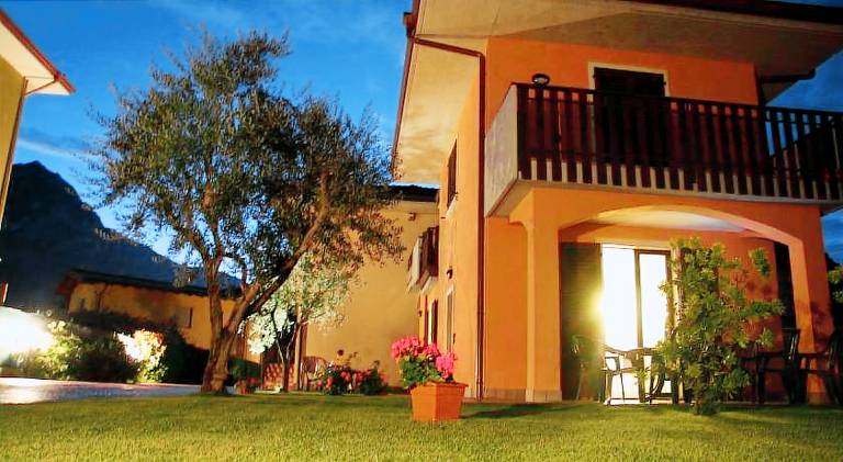 Fully equipped beautiful vacation home with garden & terrace | Beach nearby | Suitable for remote work | Pets allowed — photo 4