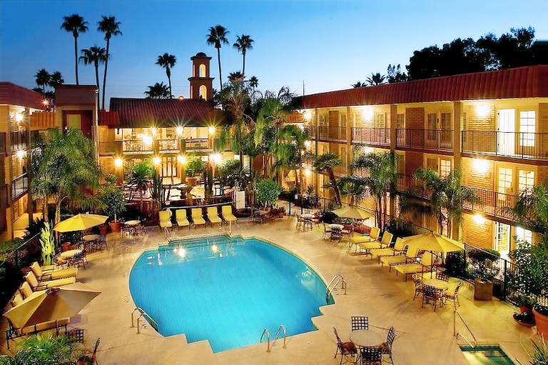 DoubleTree Suites by Hilton Tucson Williams Center