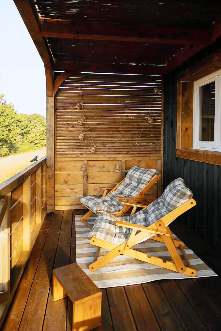 House with BBQ, jacuzzi & yard — photo 4