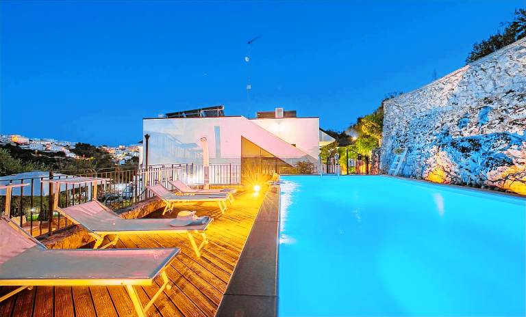 Family-oriented nice villa with barbeque, garden & private pool | Nature view | Dogs allowed — photo 4