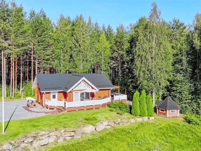 House with sauna & patio | Nature view — photo 3