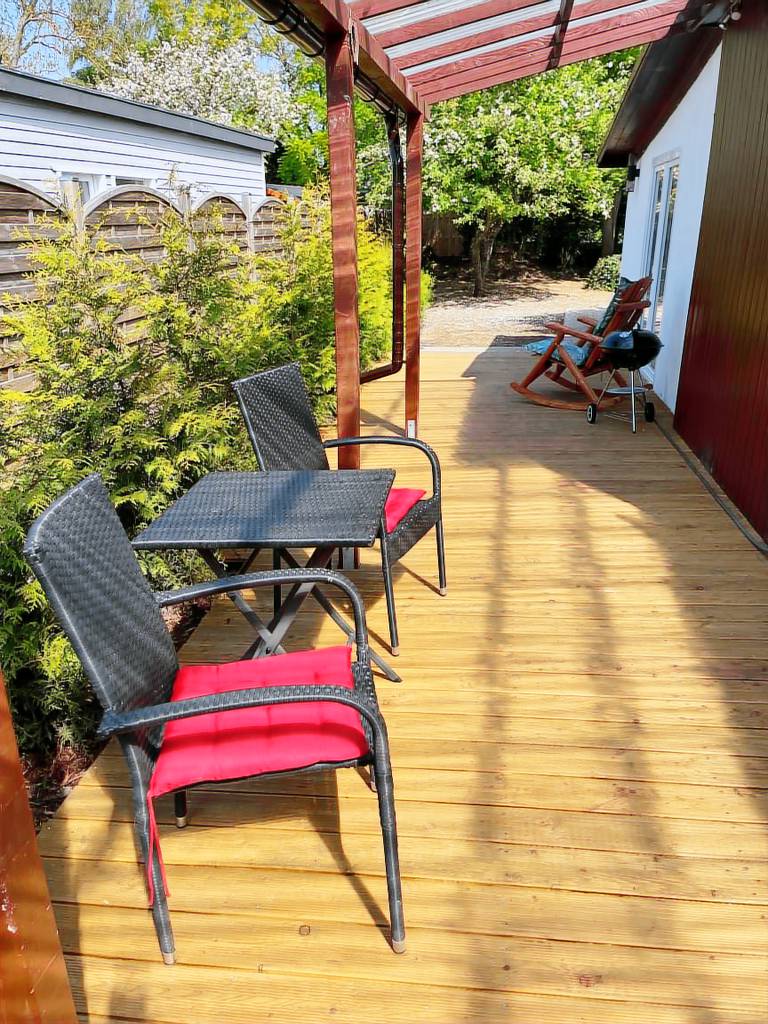 Family-oriented nice vacation home with yard, BBQ & terrace | Beach nearby | Pets allowed — photo 5