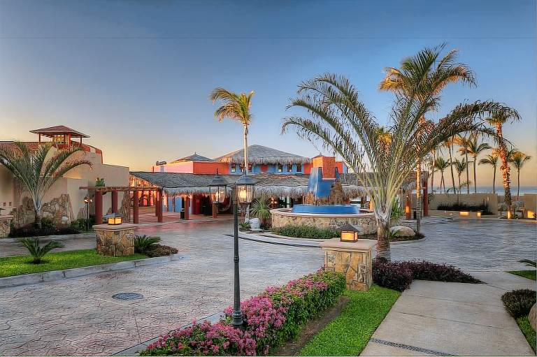Resort  Tourist Corridor