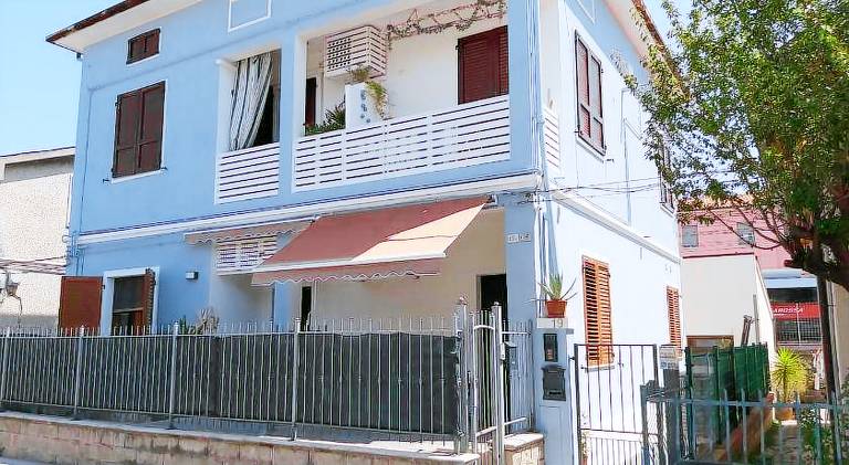Holiday apartment with 1 room for 4 persons — photo 3