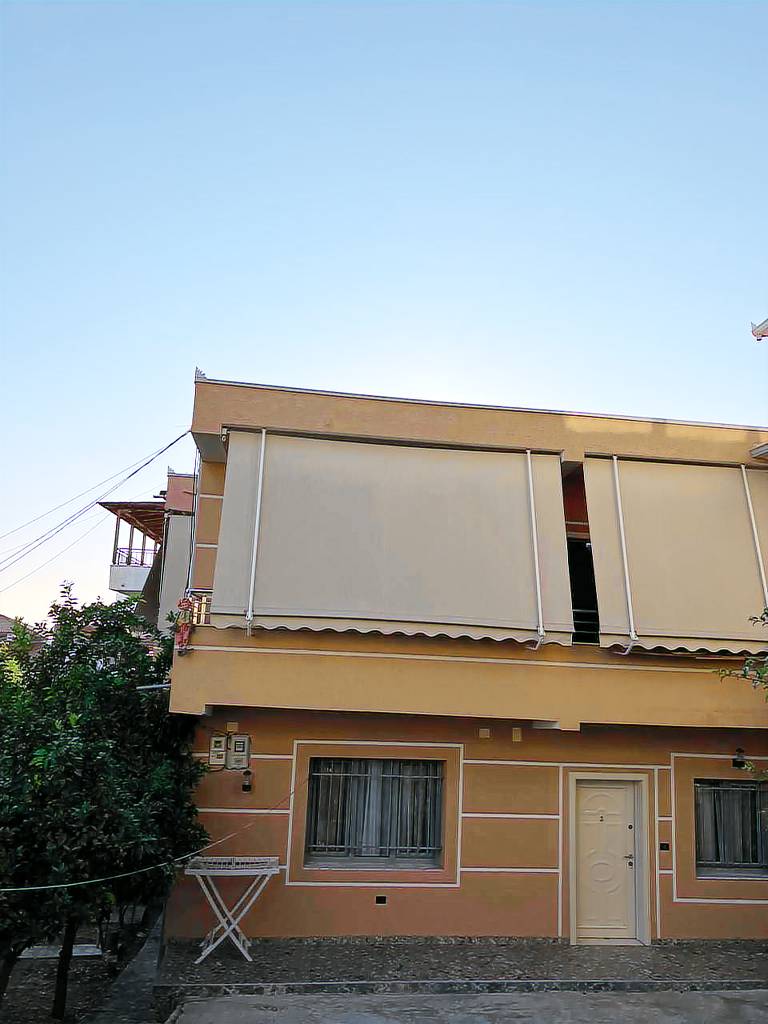 Willa  Tirana