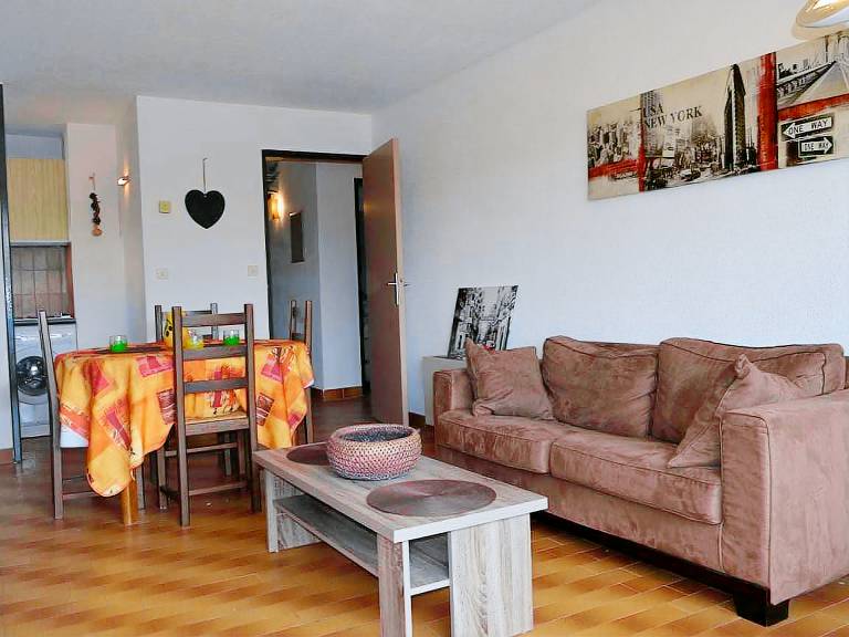 Rental apartment with pool — photo 3