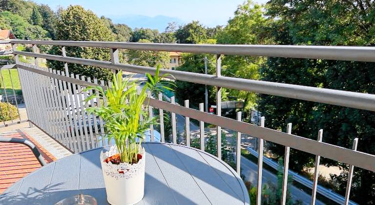 Holiday apartment with garden & terrace in Baveno