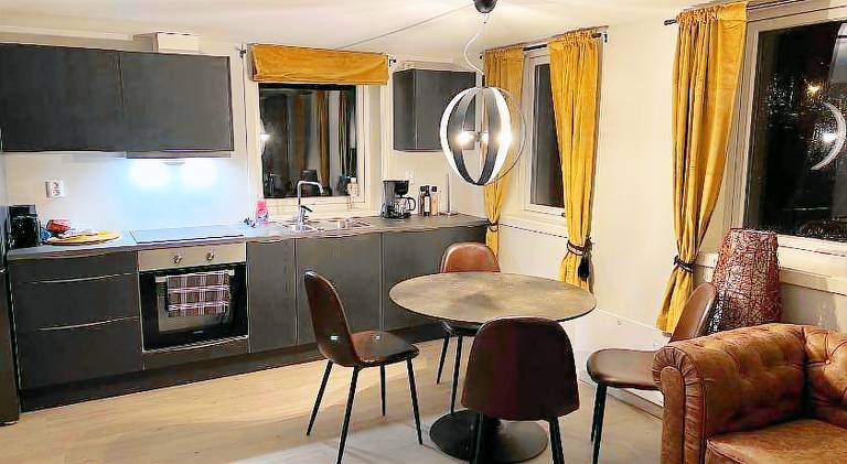 Villa with garden, patio & BBQ in Kristiansund