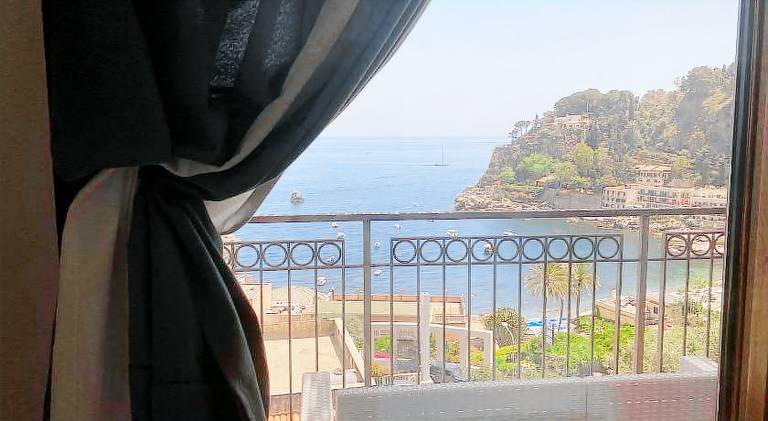 House | Close to the beach | Pets allowed — photo 4
