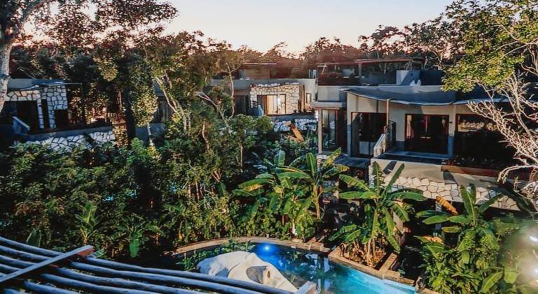 Rental apartment with yard, terrace & private pool — photo 4