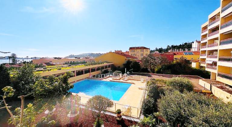 Rental apartment with private pool — photo 3