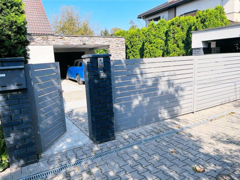 Vacation home with garden, patio & BBQ | City view — photo 3