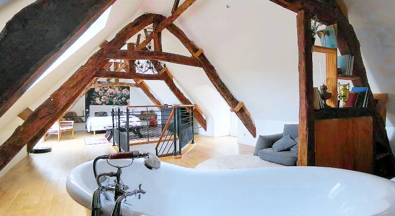 House with pool & jacuzzi — photo 2