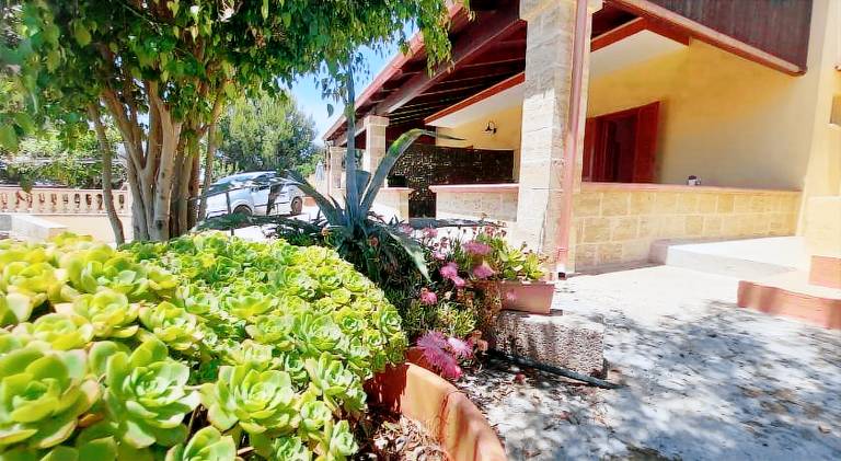 Beautiful vacation home | Close to the beach | Dogs allowed in Patu