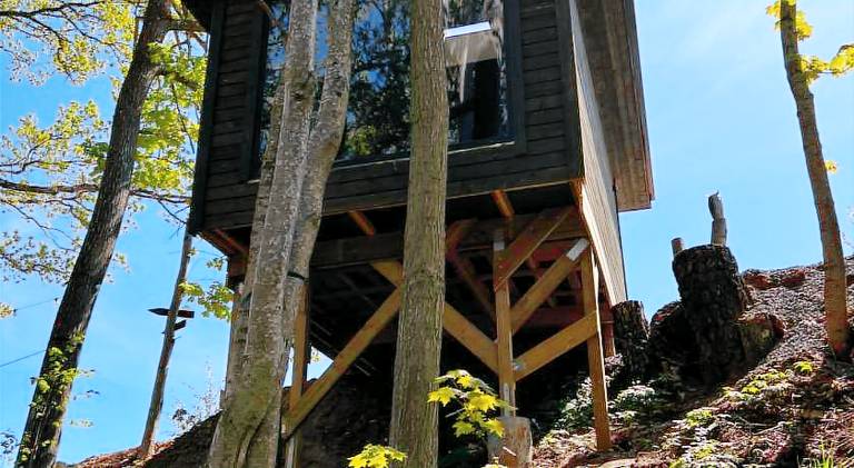 Vattervy Glamping- Ravinstuga in Jonkoping