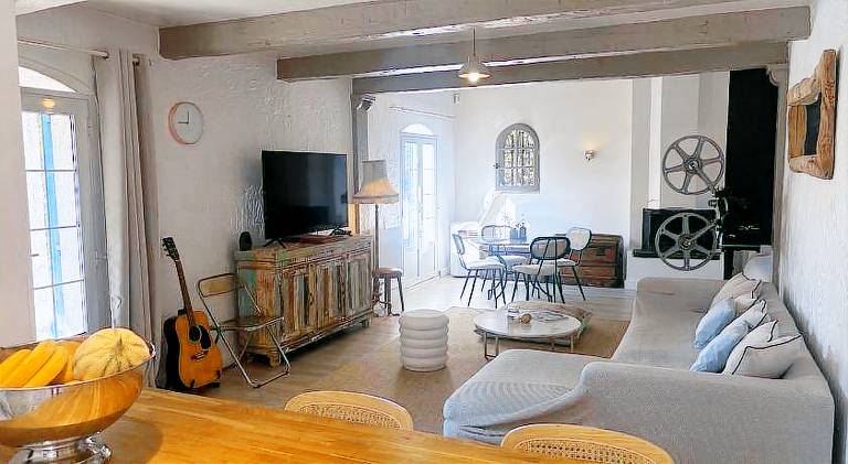 Fully equipped big villa with yard, BBQ & private pool | Pets allowed in Valbonne