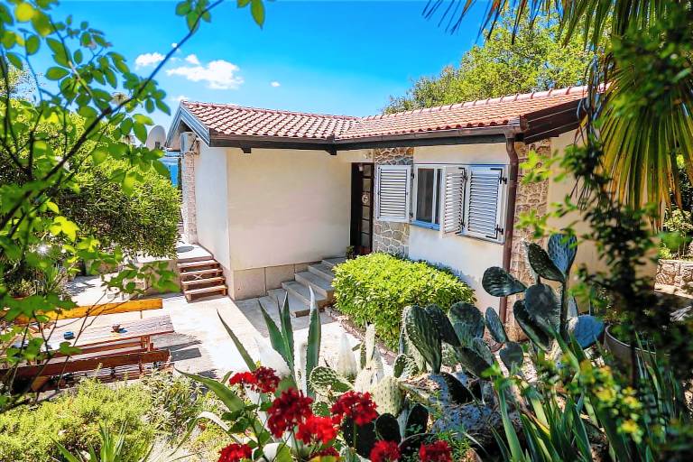 Fully equipped nice house with garden, grill & patio | Beach view | Suitable for remote work | Dogs allowed — photo 5