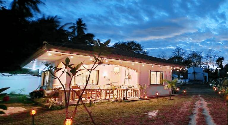 90 m&sup2; Villa