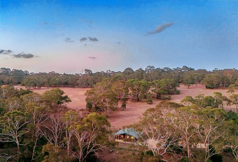Cottage  Freshwater Creek