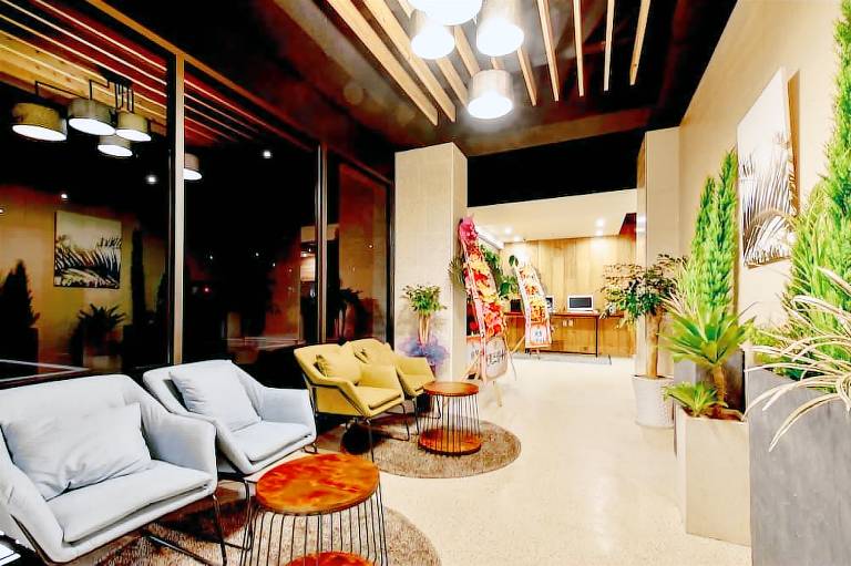 BLANC Business Hotel