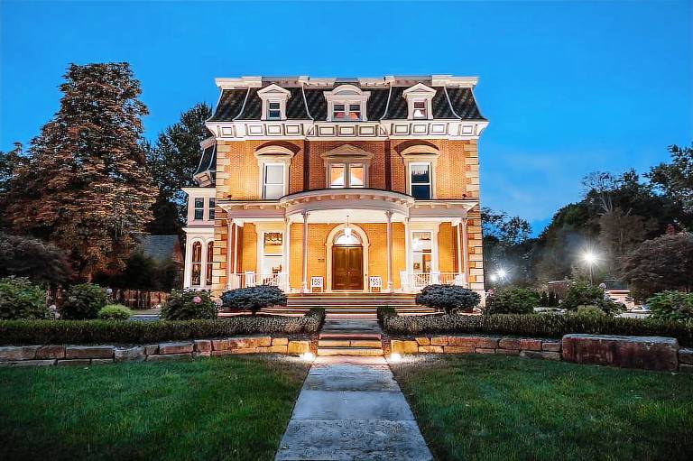Steele Mansion