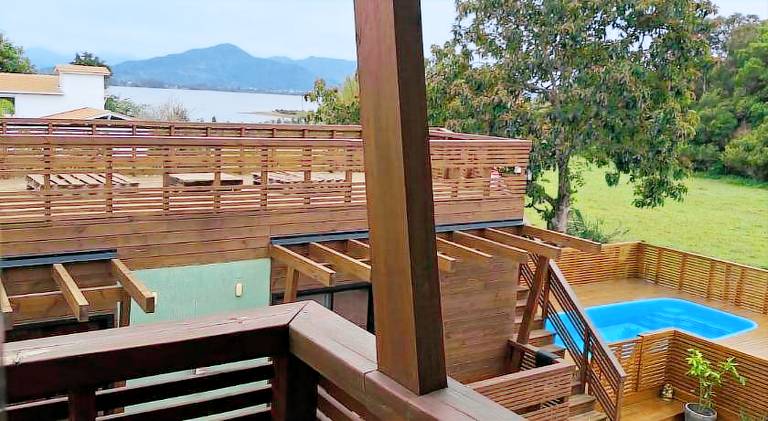 Lodge with yard, patio & barbecue | Suitable for remote work — photo 5