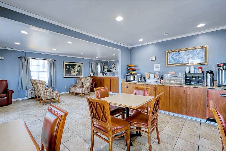 Capital O First Heritage Inn Rantoul IL I 57 — photo 4