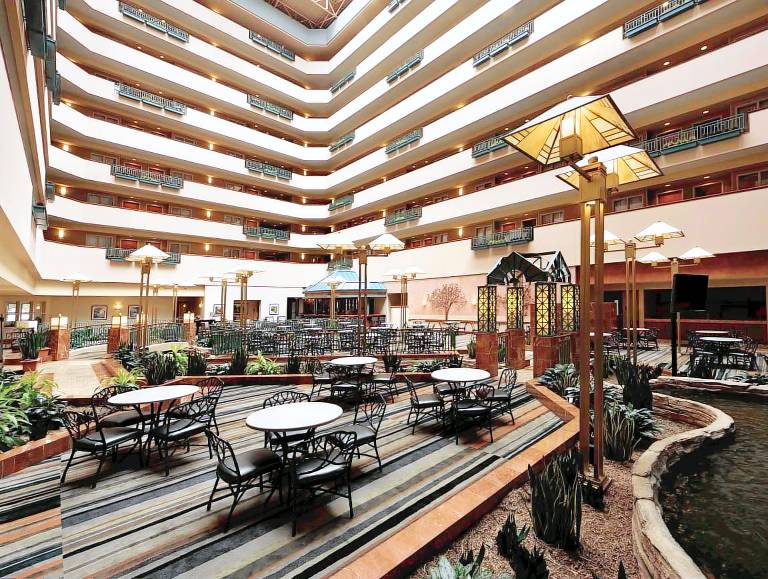 Embassy Suites by Hilton Little Rock — photo 4