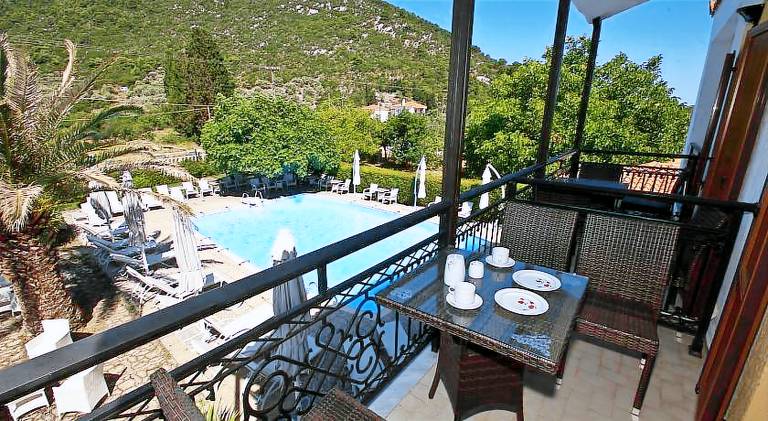 Holiday apartment with grill, private pool & terrace — photo 5