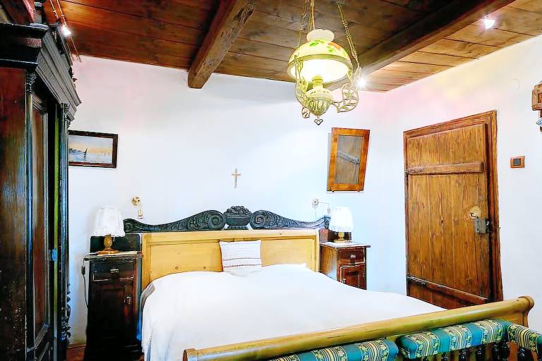 Accommodation Micloșoara