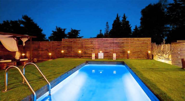 Fully equipped vacation home with private pool, patio & hot tub | Pets are welcome in Zakynthos