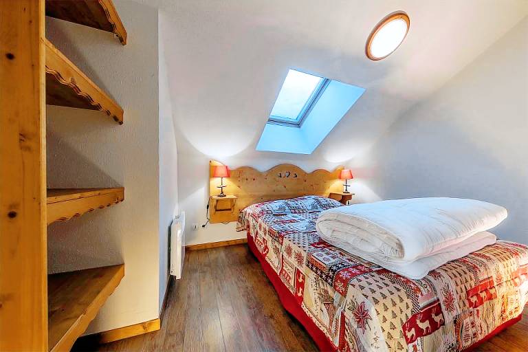 Child-friendly wonderful condo with sauna, pool & hot tub | Ski nearby | Pet-friendly — photo 3