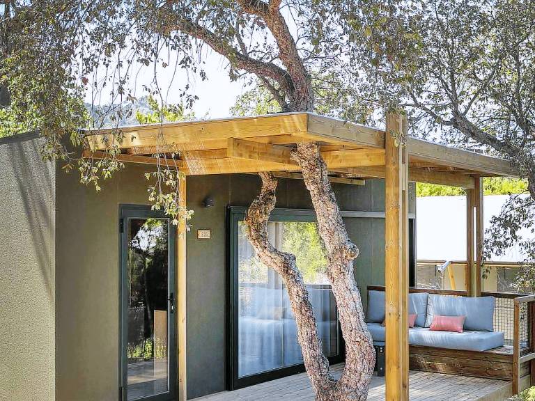 Child-friendly mobile home with terrace & pool | Dogs allowed — photo 4
