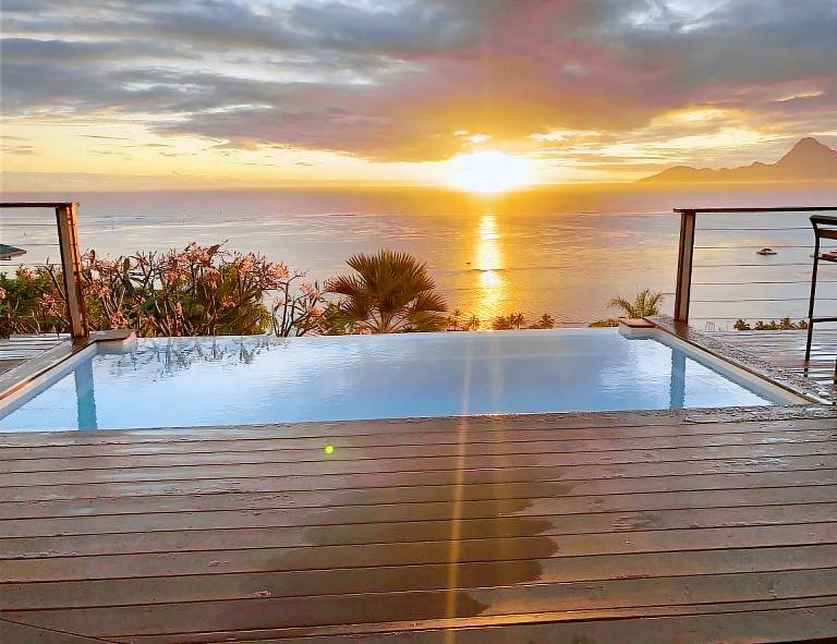 Villa Puna'auia