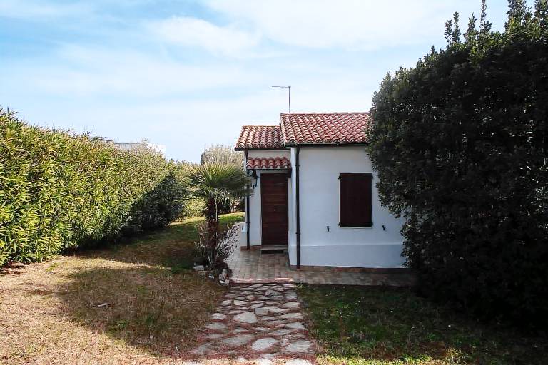 Villa with yard | Panoramic view — photo 4