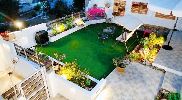Rental apartment with yard — photo 3