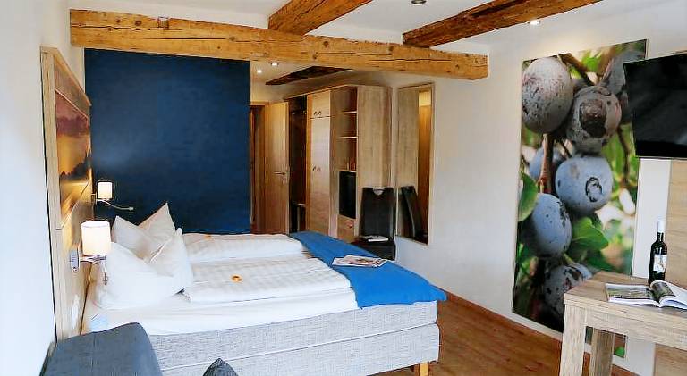 Gasthof zum Adler - Wahlwies-3 km z Bodensee Hotel geoffnet - Rest-Mo-Di-geschl — photo 2