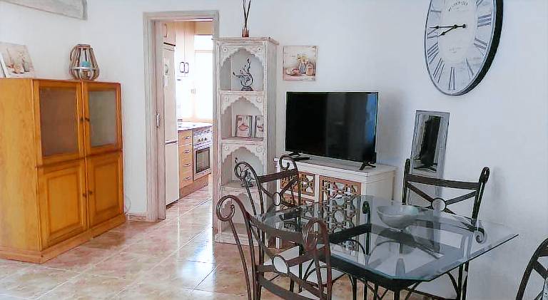 Fully equipped rental apartment with garden, terrace & jacuzzi | Close to the beach | Good for workation | Dogs allowed — photo 3
