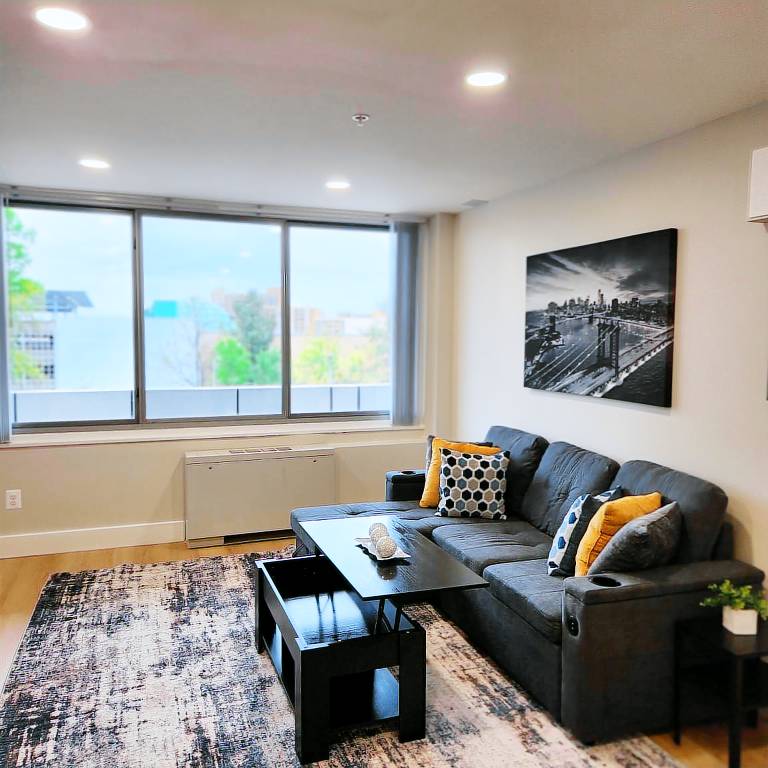 Apartment  Hampton