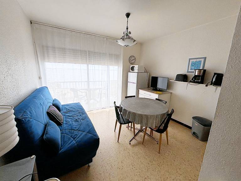 2 Apartment in Balaruc-les-Bains, Pets Allowed — photo 3
