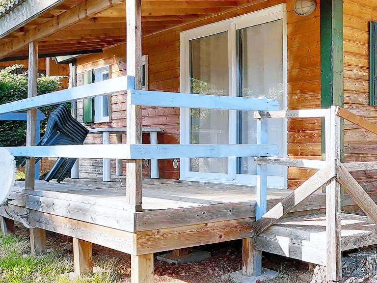 Child-friendly pleasant chalet with terrace & heated pool | Pets allowed — photo 5