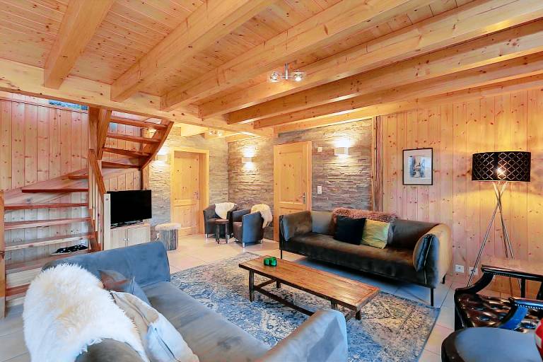 Chalet with terrace & hot tub | Next to the ski | Dogs allowed in Martigny
