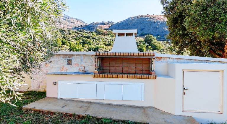 Villa Heated Private Pool & BBQ by ILIOS Georgioupoli — photo 5