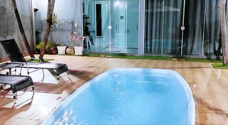 Vacation home with pool in Sao Roque