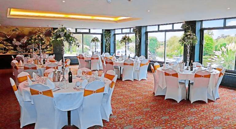 Shillingford Bridge Hotel — photo 3