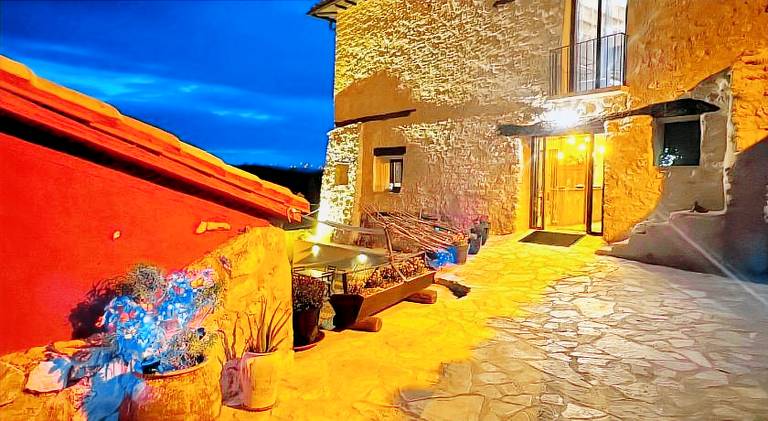 Charming house with pool, barbecue & garden | Pet-friendly in Teruel