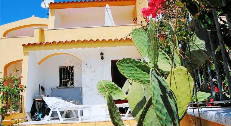 Charming rental apartment with terrace & garden | Dogs allowed in Budoni